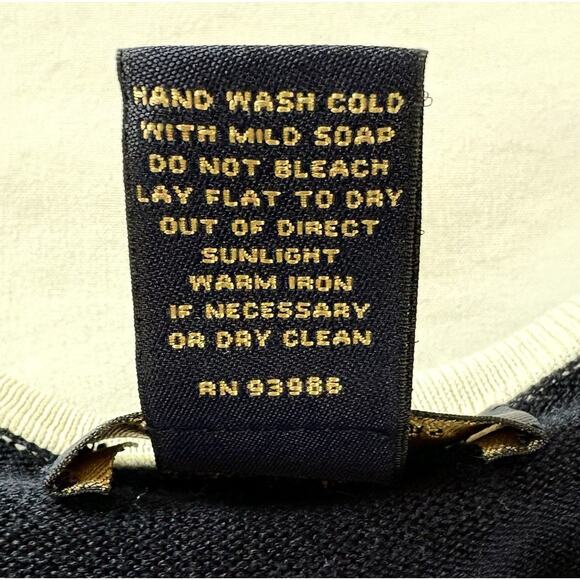 Brooks Brothers Women’s 3/4 Sleeve V-Neck Dark Navy Blue Silk Blend Sweater Sz M - Picture 9 of 12